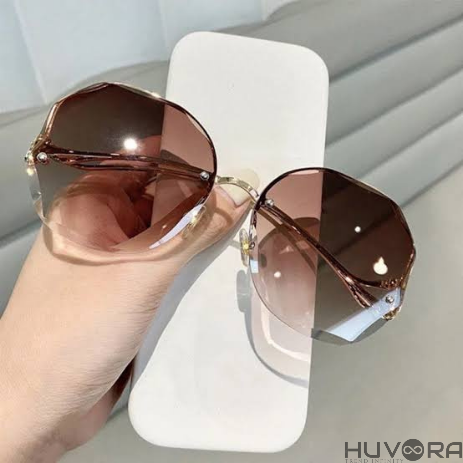 HUVORA | De Curve | Designer Oversized Round Sunglasses