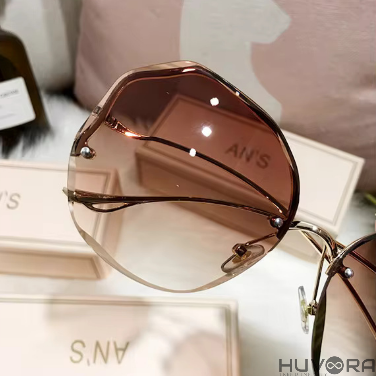 HUVORA | De Curve | Designer Oversized Round Sunglasses