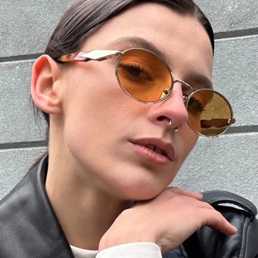 HUVORA | Glamonde | Designer Oval Sunglasses